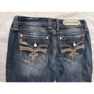 Rock Revival Easy Crop Jeans Women’s Size 32 Thick Stitch Embellished Ligeia